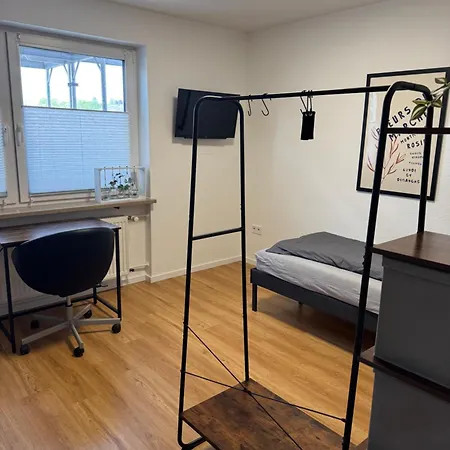 Ferienwohnung, Monteurszimmer Apartman *
